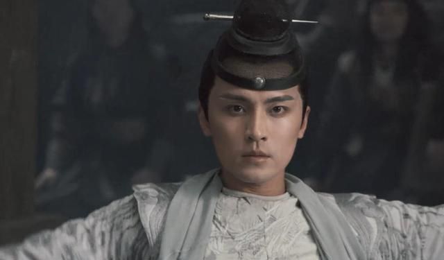 高泰宇扮演的慕容复,以为慕容复的高傲就是绷着脸来演,一句话来说就是