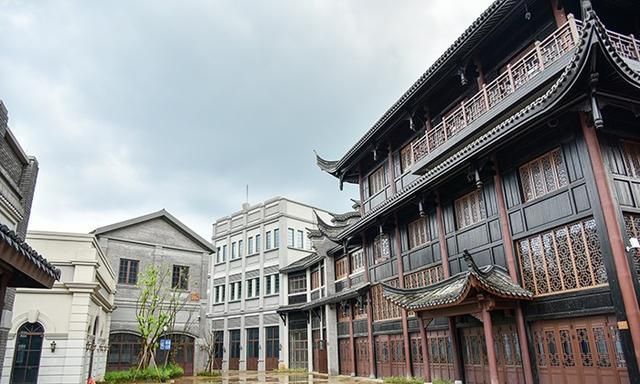 雨中逛奉化民国风情街