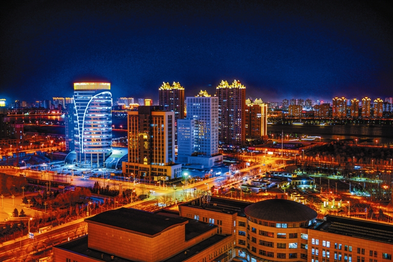 通辽建设两大区域中心城市通辽市,位于内蒙古东部地区,是蒙古民族的