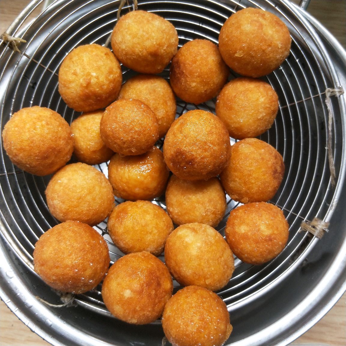 休闲必备美味炸南瓜丸子外酥里嫩甜而不腻追剧就选它