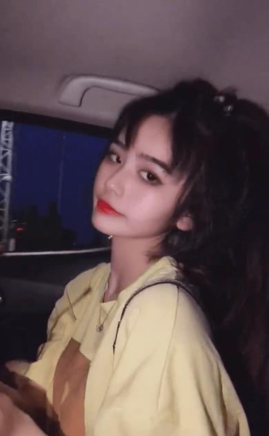 65米,学设计的.安妮本名杨安妮,是安徽蚌埠人,出生地黑龙江七台河.