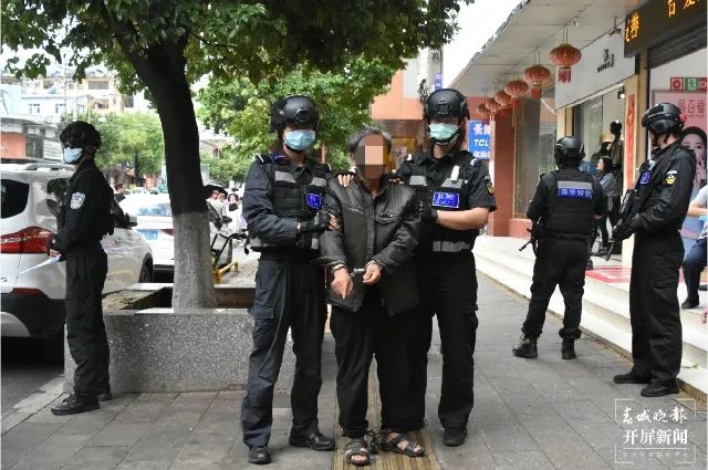 楚雄一男子持射钉枪打伤保安！抢走30枚钻戒！一审被判死缓休闲区蓝鸢梦想 - Www.slyday.coM