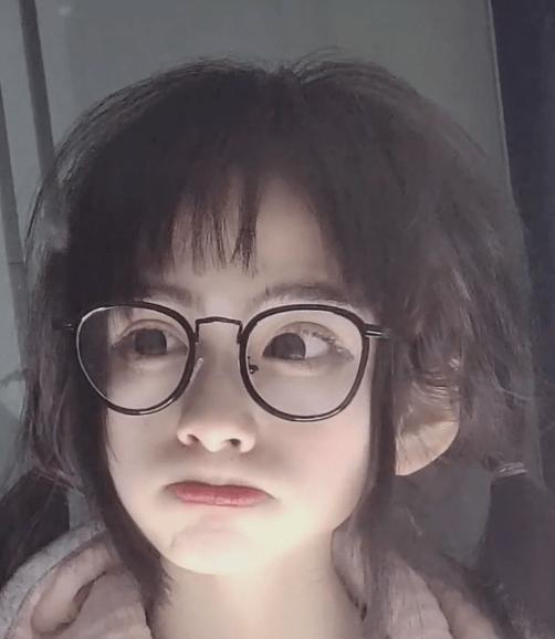 一股清流完胜一大批明星和网红网红安妮宣布要捐百万直播收益