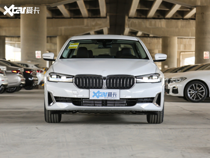 配图为:2021款宝马5系
