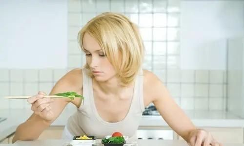 长期不吃晚饭,除了让人变瘦,或许还会出现这5个情况,建议看看休闲区蓝鸢梦想 - Www.slyday.coM 长期不吃晚饭,除了让人变瘦,或许还会出现这5个情况,建议看看休闲区蓝鸢梦想 - Www.slyday.coM