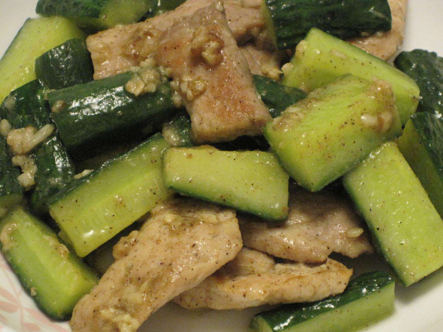 好吃的黄瓜溜肉片