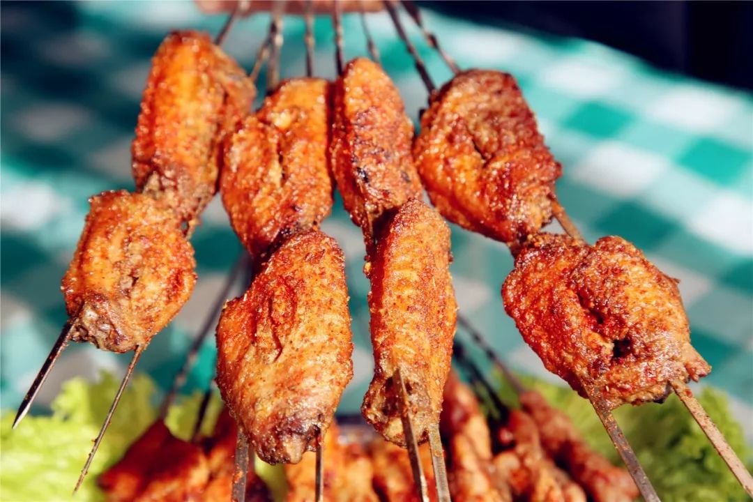 啤酒烤翅:居家自制美味烧烤,无油健康,好吃不怕胖|烤翅|鸡翅|辣椒