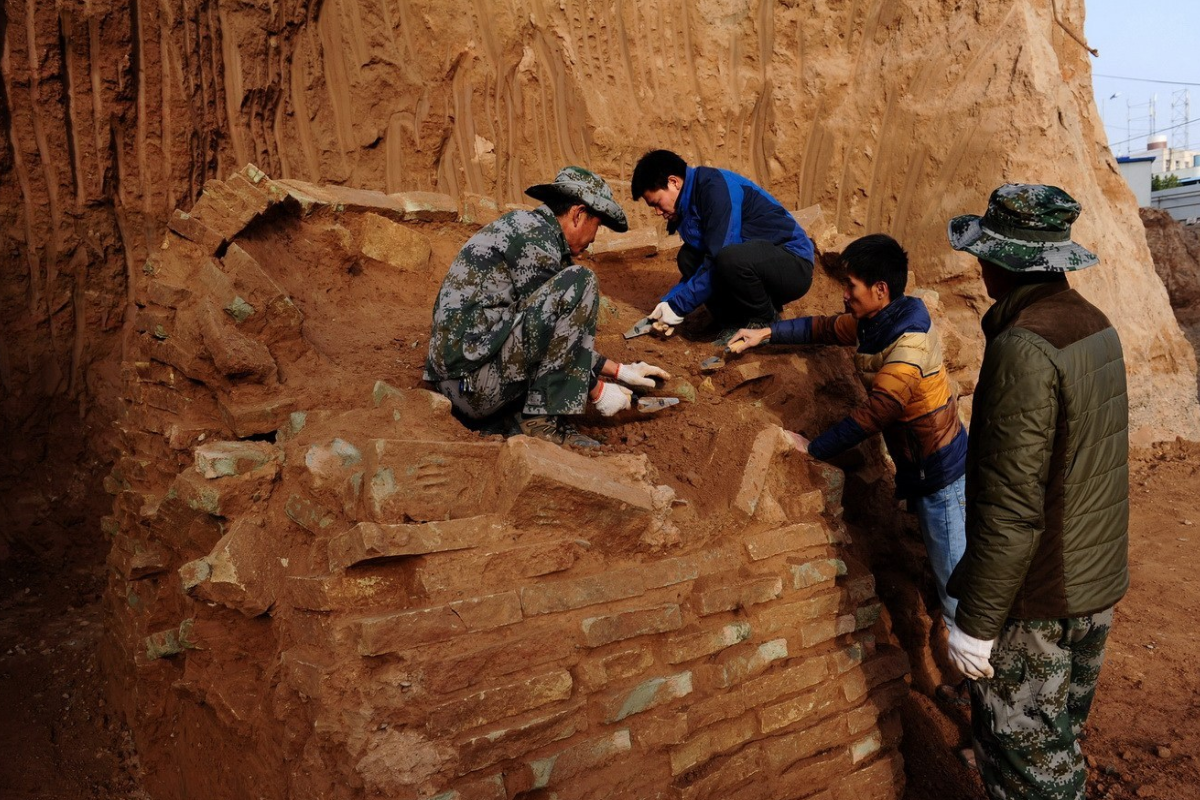 河北挖掘辽代古墓出土文物疑似十二星座图这是怎么回事