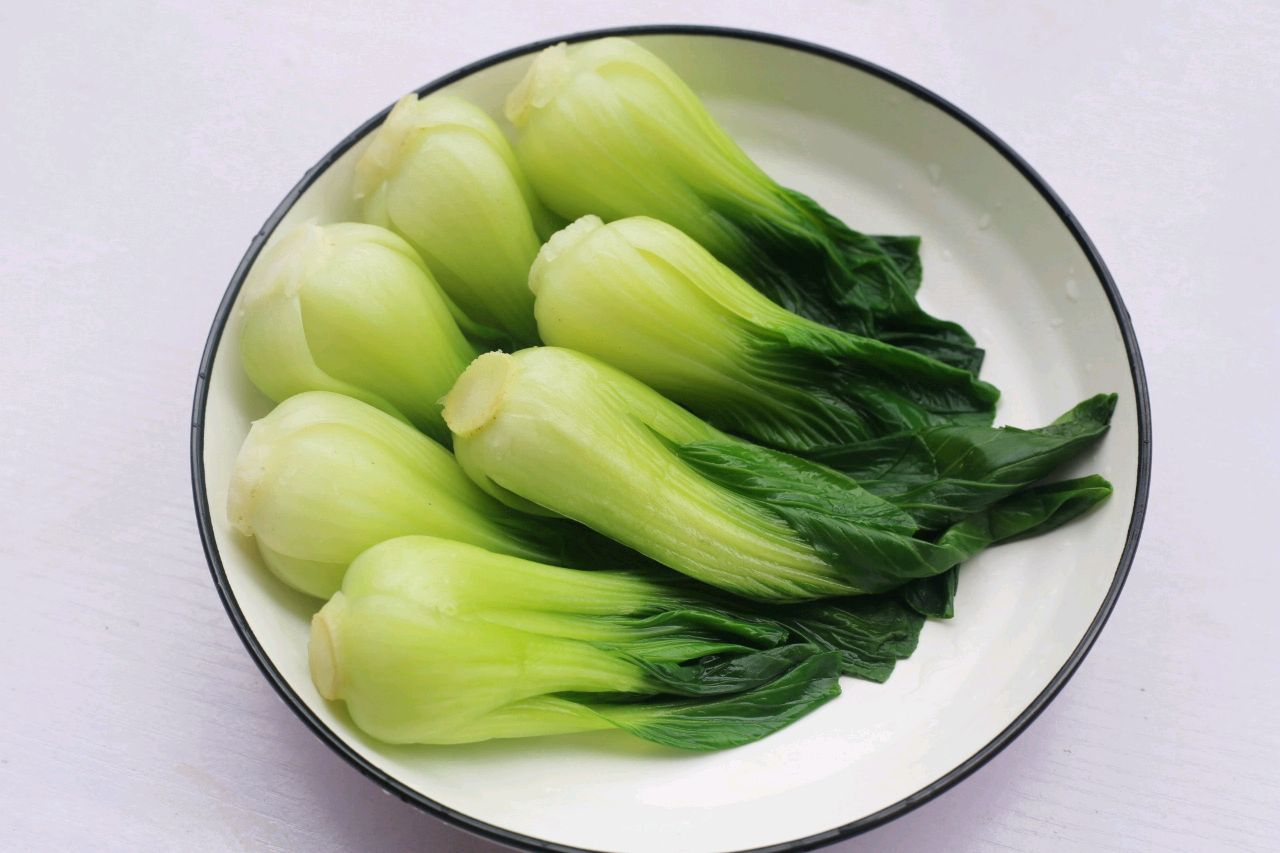 简单快手的香菇油菜做法简单营养丰富大人孩子都爱吃