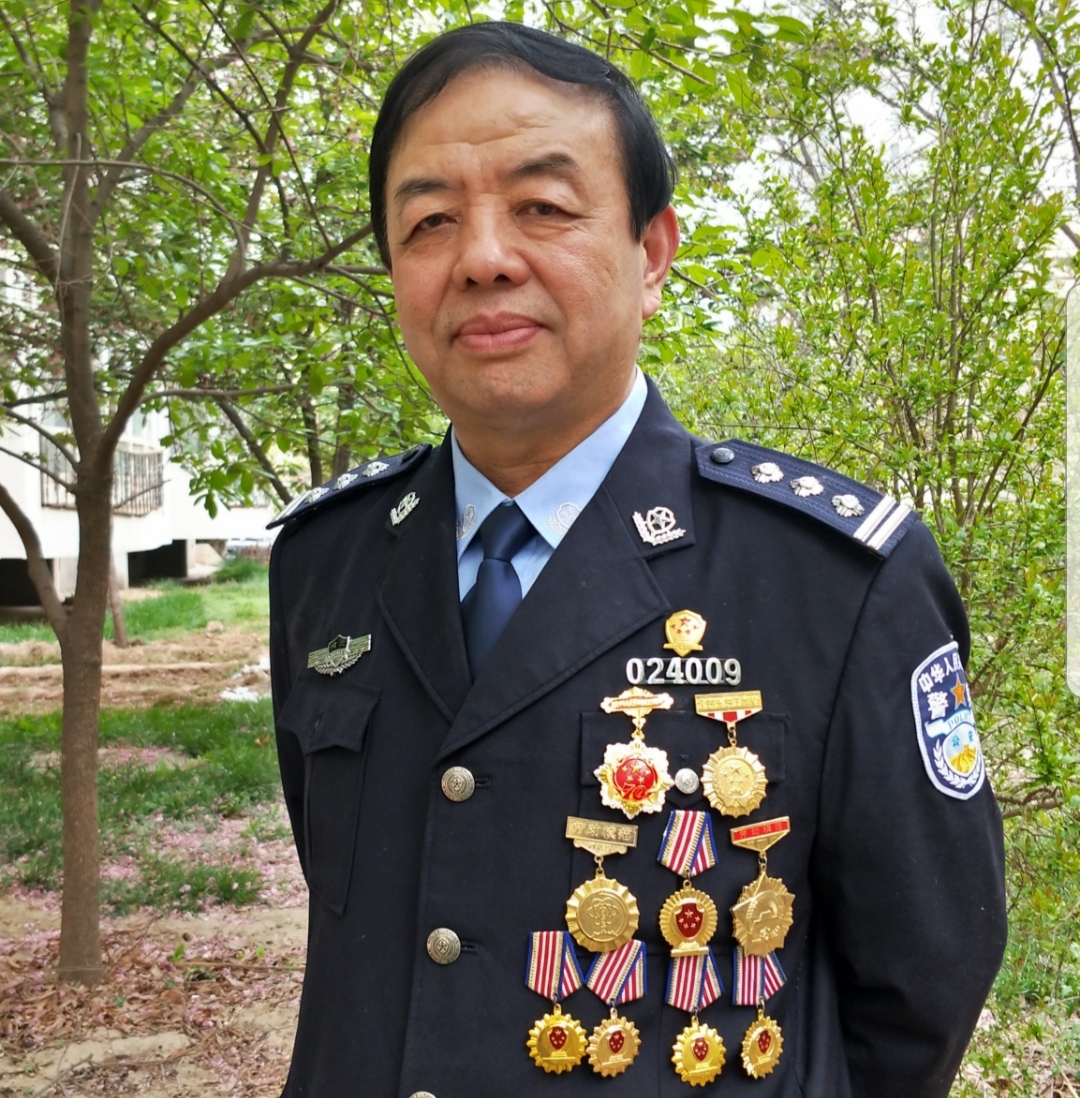 神探人民的好警察