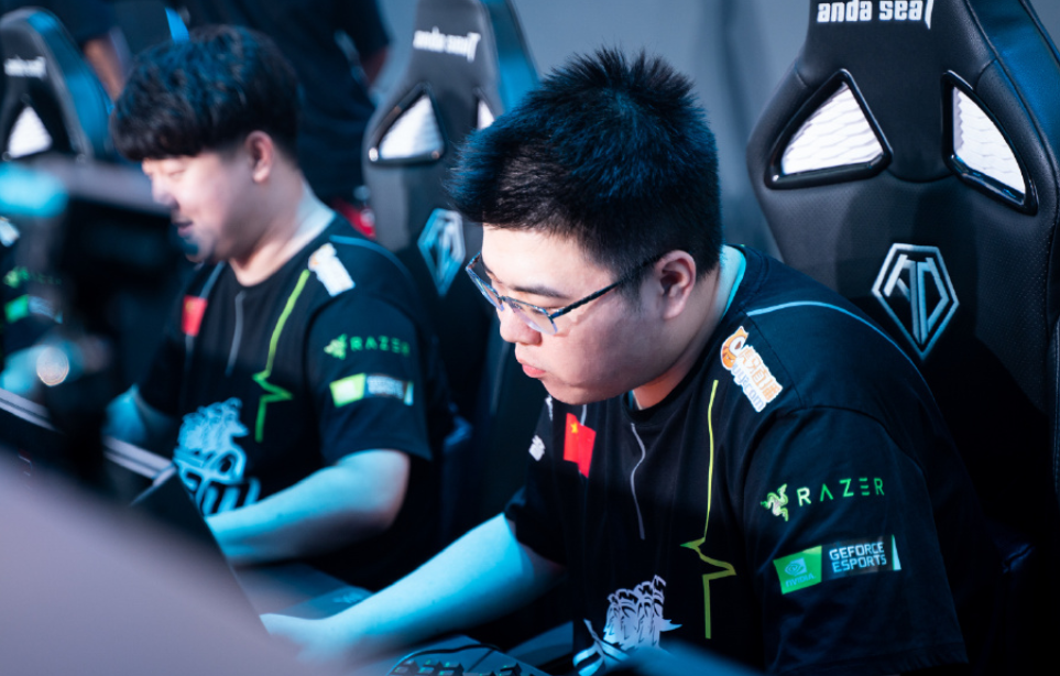 4am表现拉胯引发不满,老粉:尊严被xxlu磨平|吃鸡|战队|老粉_新浪新闻