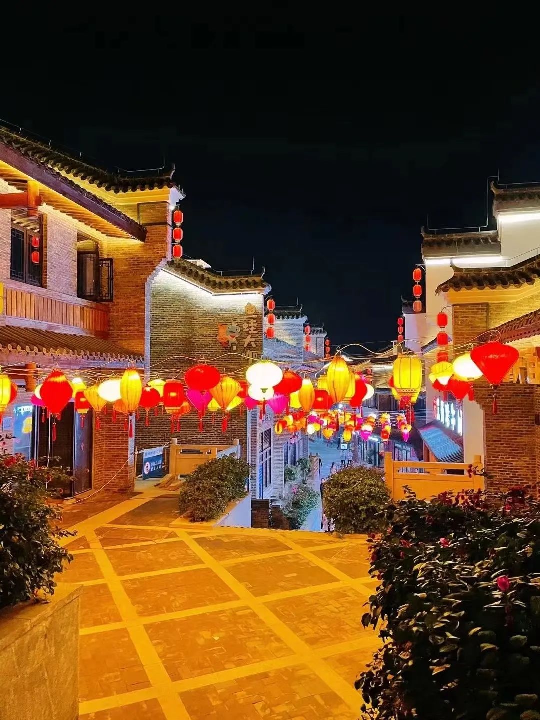 太平古城位于崇左市江州区江北壶城片区,有700多年历史文明记载,并