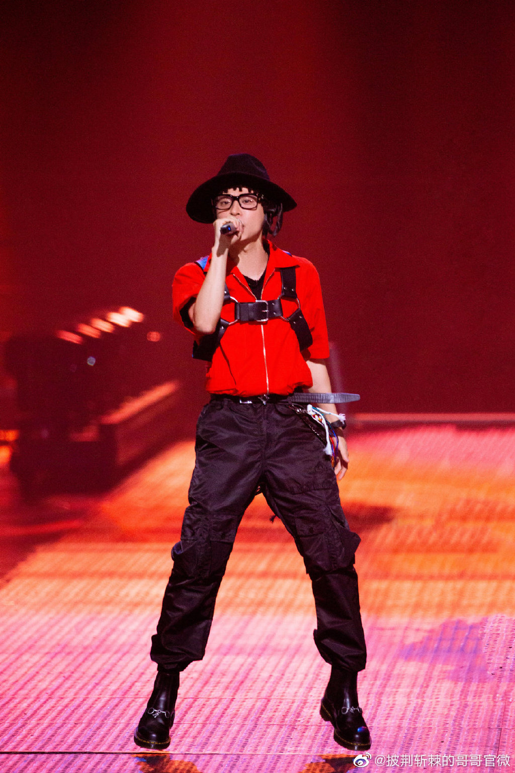 endingpose摆完的热狗.