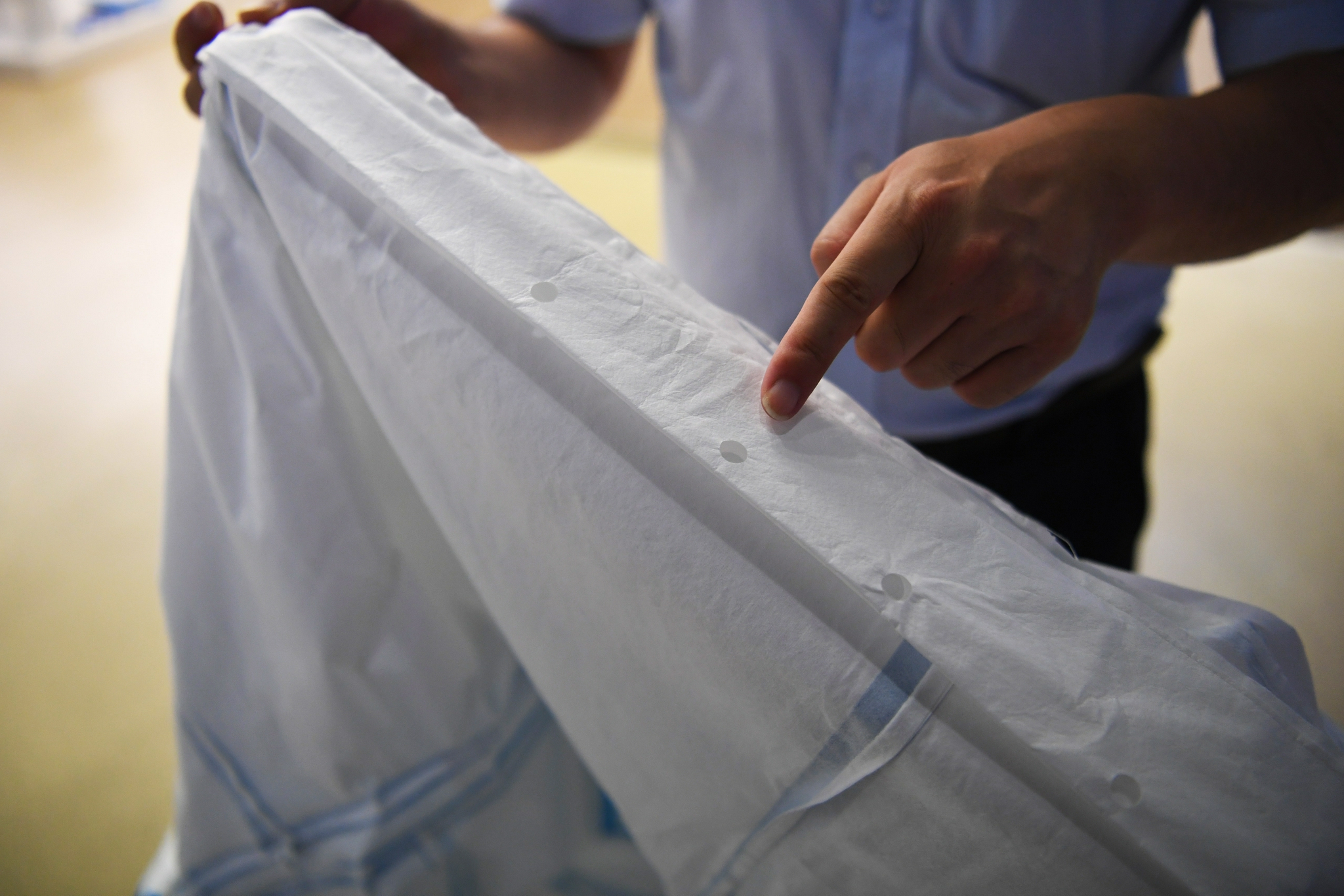 探秘空调防护服不止冷科技更多暖人心