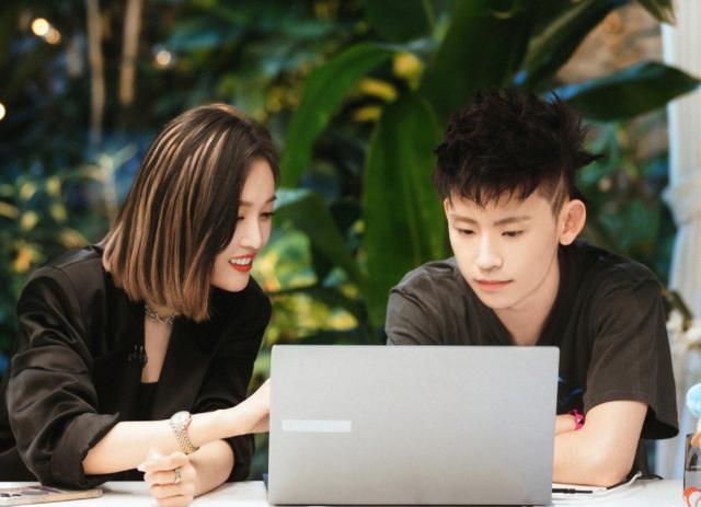 恋恋剧中人乔欣说许魏洲人类高质量男友相处是绝佳约会模板