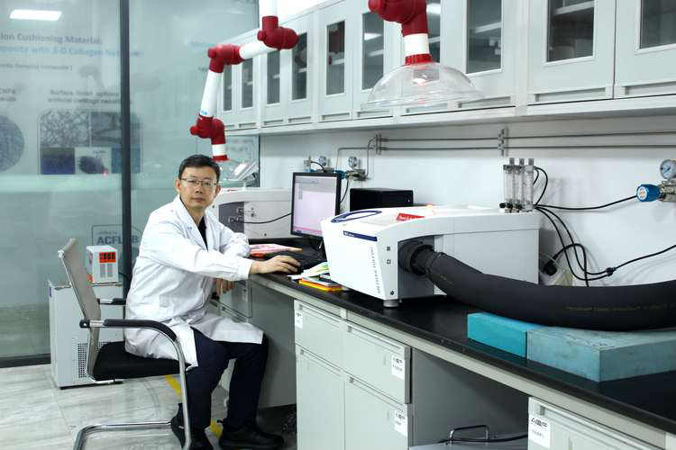 起底野鸡联合国科学院：发院士头衔 已有高校“