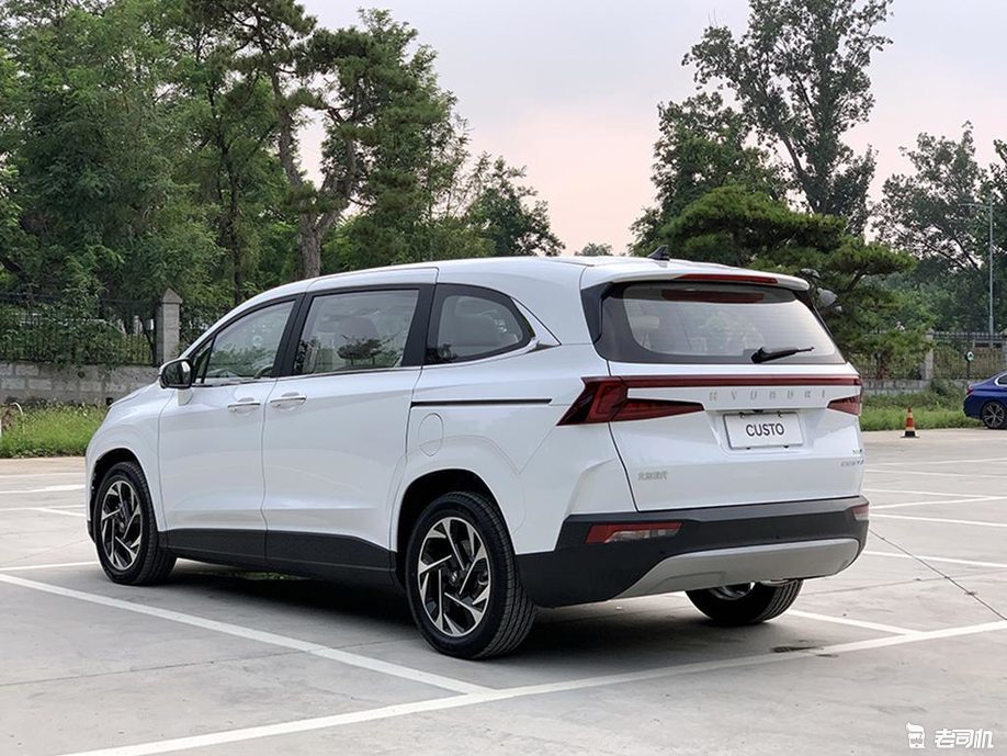 预计推出4款车型 北京现代库斯途预售17.58万起