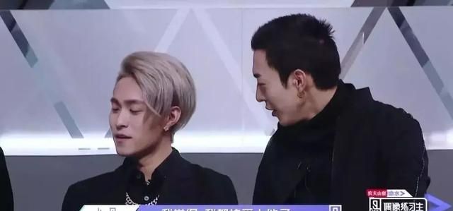 光明日报批评娘PAO等畸形审美,看完评论你才知道畸形审美多严重休闲区蓝鸢梦想 - Www.slyday.coM