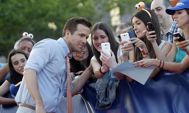 《失控玩家》上映2天票房累计7000万,这是要拍续集的节奏!休闲区蓝鸢梦想 - Www.slyday.coM 《失控玩家》上映2天票房累计7000万,这是要拍续集的节奏!休闲区蓝鸢梦想 - Www.slyday.coM