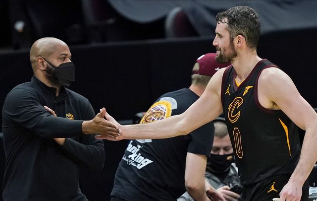 内线资产过剩!还要交易大个子,他有什么魔力?一人离队倒计时休闲区蓝鸢梦想 - Www.slyday.coM