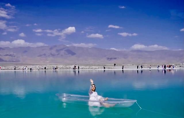 站在上帝的视角看大柴旦翡翠湖,才知道它有多美休闲区蓝鸢梦想 - Www.slyday.coM 站在上帝的视角看大柴旦翡翠湖,才知道它有多美休闲区蓝鸢梦想 - Www.slyday.coM