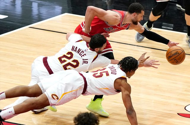 内线资产过剩!还要交易大个子,他有什么魔力?一人离队倒计时休闲区蓝鸢梦想 - Www.slyday.coM