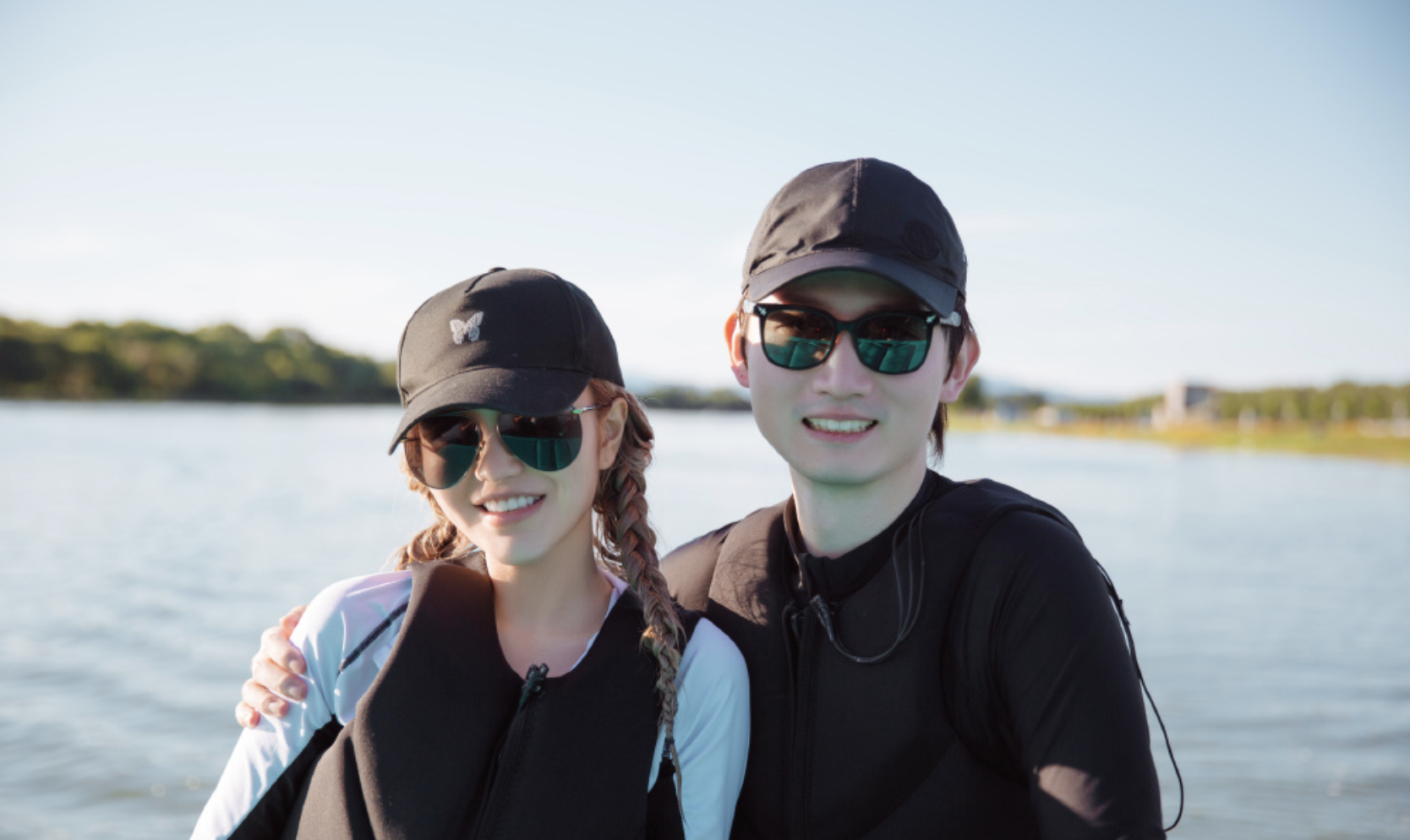 周扬青澄清和罗昊同回酒店女生身份系对方姐姐被赞美女很开心