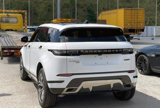 国产版路虎极光l混动版实车,油耗1.9l,纯电续航54公里