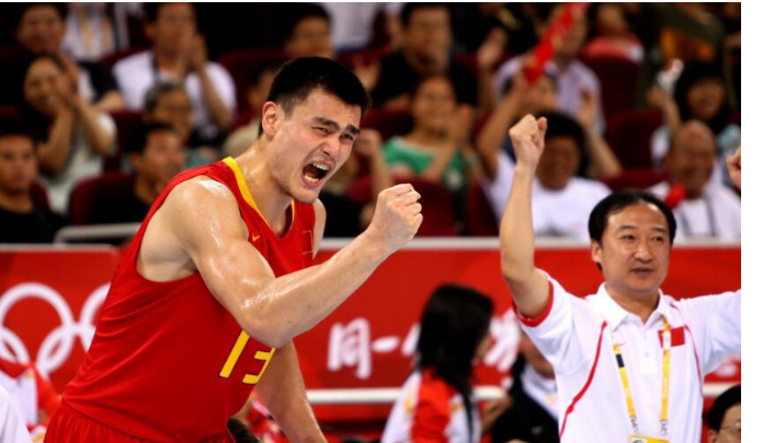 易建联宣布寒心决定,姚明不再退让,中国男篮一哥生涯迎拐点