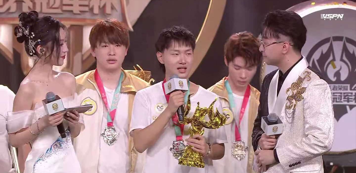 qg夺得第六冠以冠军开始以冠军结束fly收获第六个fmvp