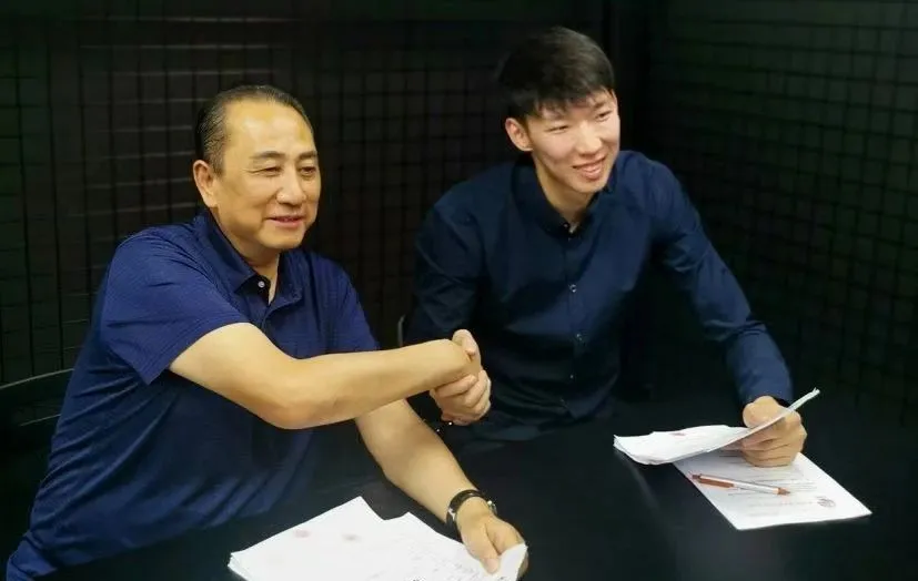 周琦回辽宁了!新疆曾给他2套房,下赛季还有球打吗?休闲区蓝鸢梦想 - Www.slyday.coM 周琦回辽宁了!新疆曾给他2套房,下赛季还有球打吗?休闲区蓝鸢梦想 - Www.slyday.coM