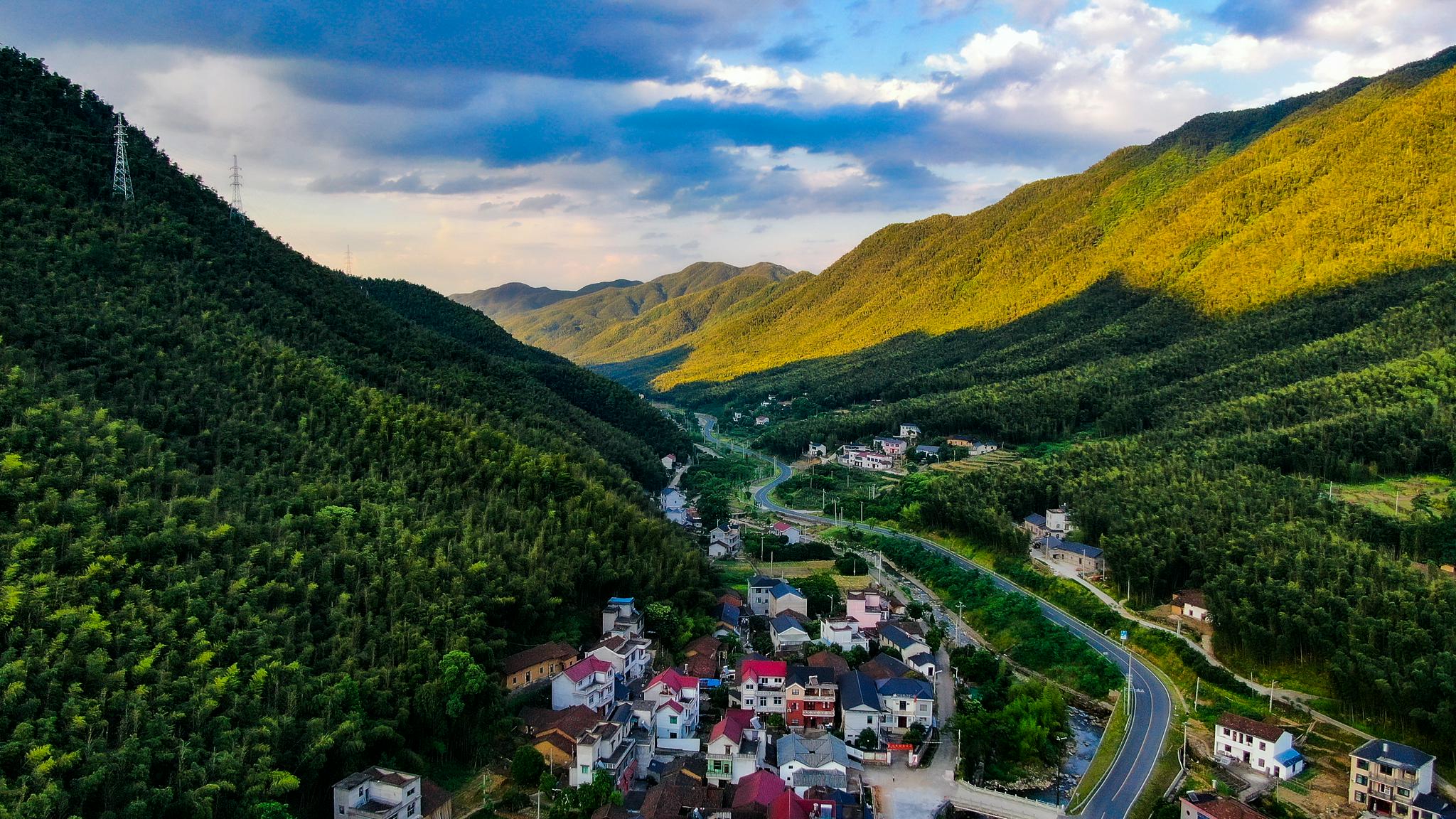 低碳,链式 龙游找到生态工业发展突破口