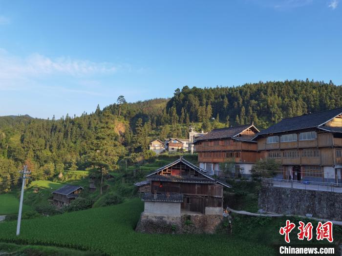 贵州出台办法规定农村住宅楼层不超三层|办法|宅基地|贵州省_新浪新闻