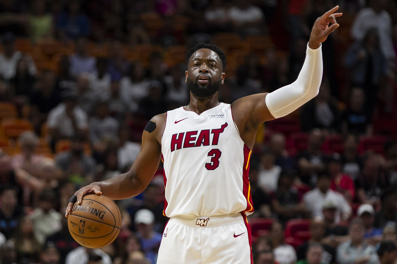 诺里斯-科尔靠中场投篮赢走保时捷 韦德回应:他没说谎