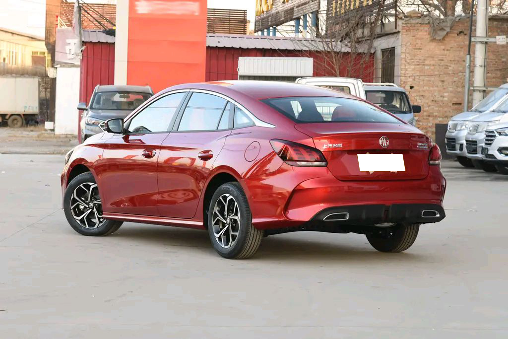 名爵5外观运动炫酷配cvt大空间售829万