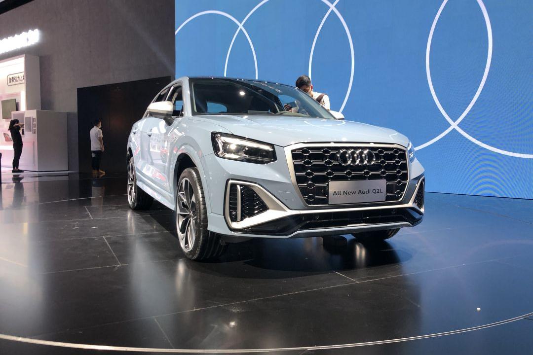 2021成都车展丨定制酷盖彰显个性新款奥迪q2l彰显个性