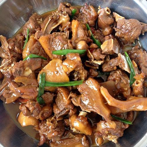 一点都不腻的啤酒鸭的家常版做法家庭聚餐很好吃的美食