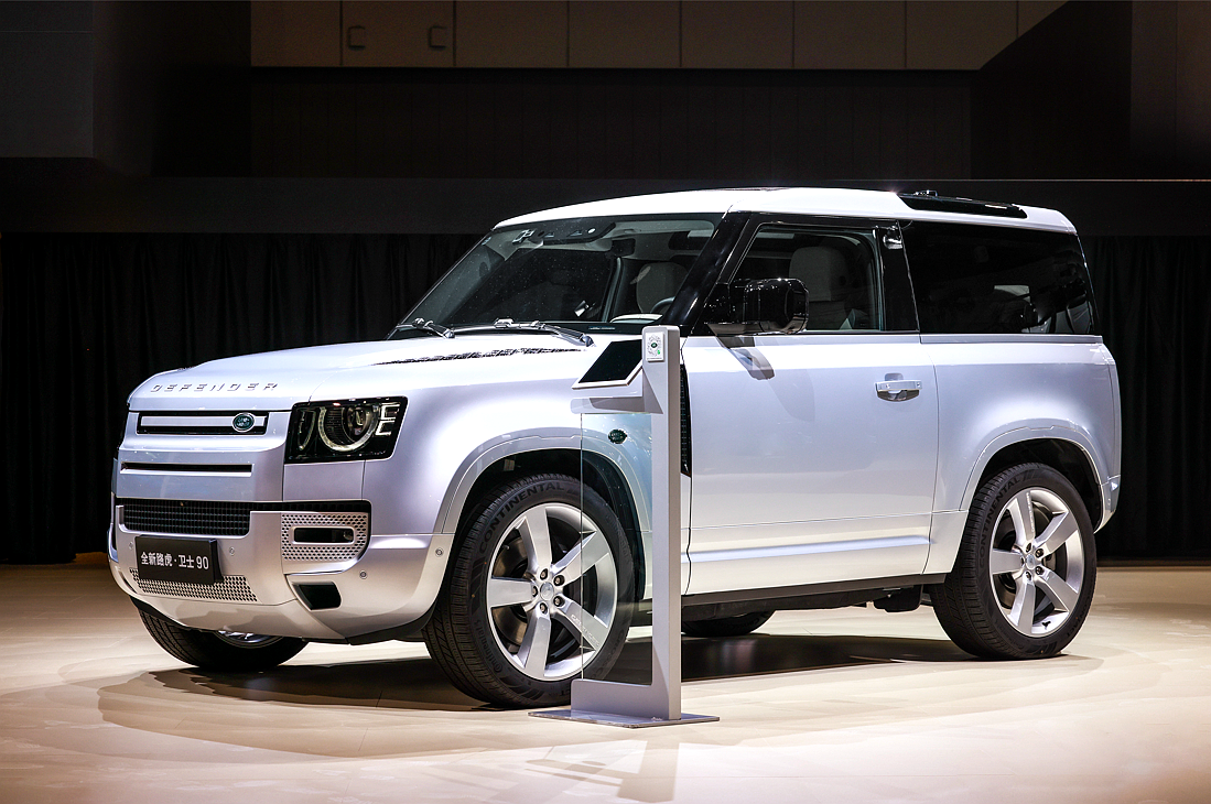 捷豹和路虎亮相成都车展 多款新车公布上市价格|精工|路虎|卫士_新浪