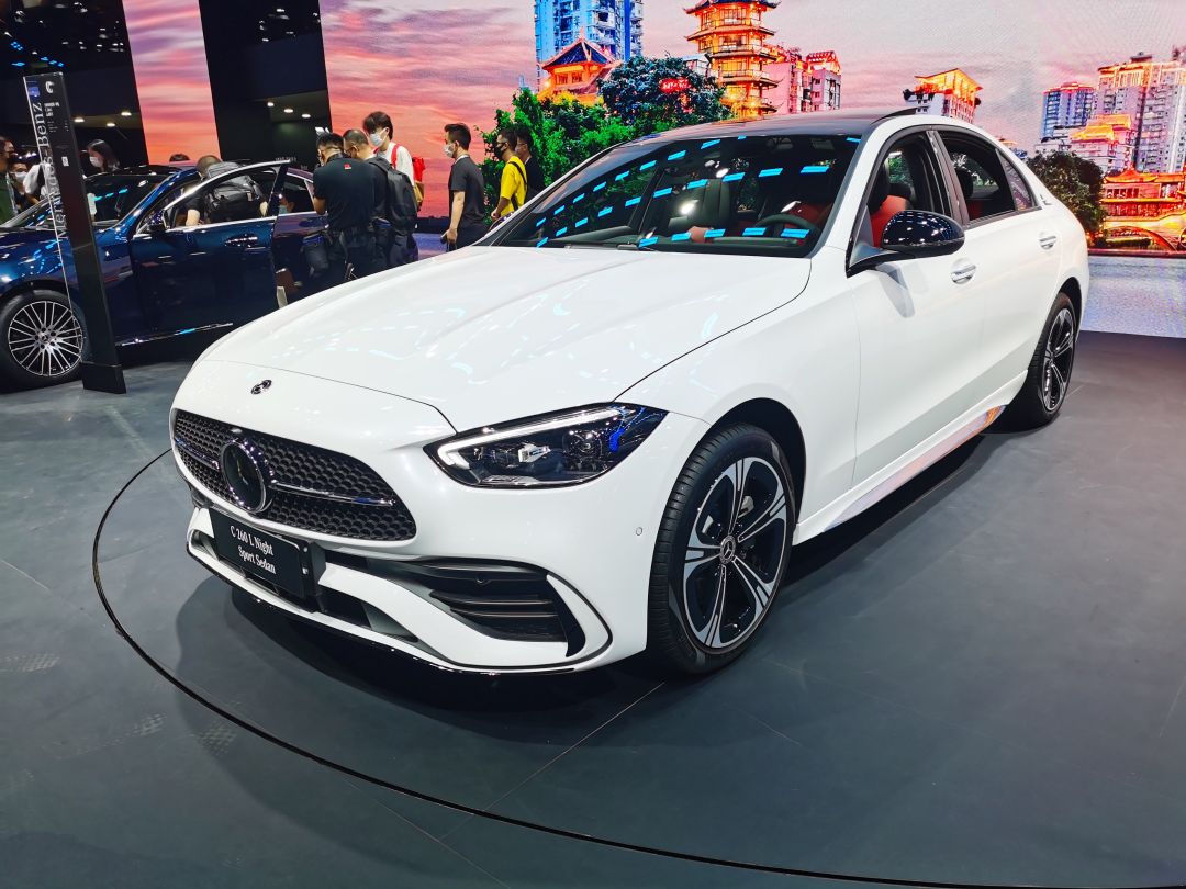 2021成都车展 | 基于mra平台打造 全新奔驰c级亮相