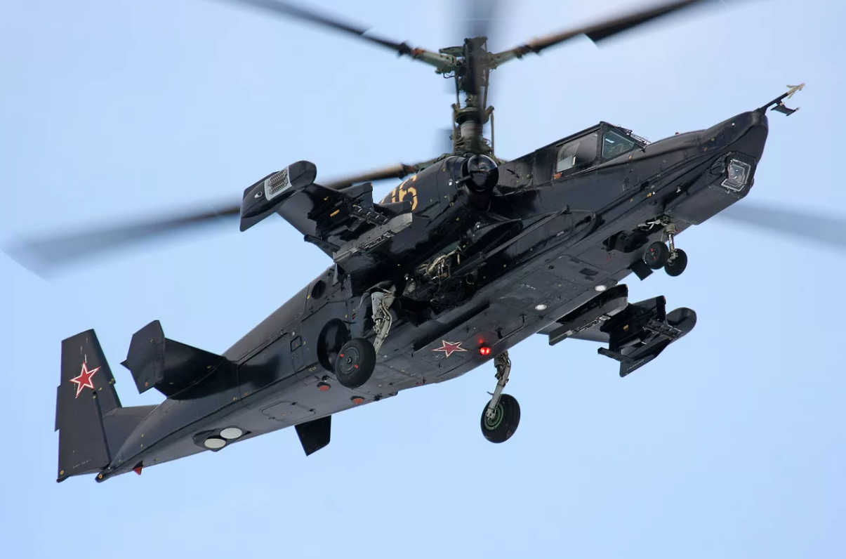 卡50武装直升机专为对付米28而诞生曾被车臣武装重点关照