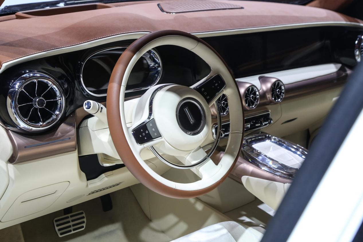 成都车展探馆:能否再次触及高端?wey复古车实拍解析