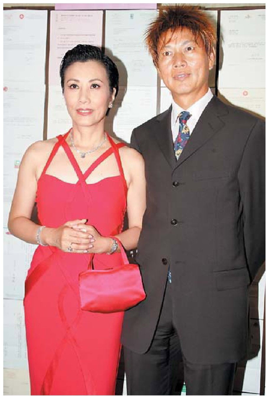 汪明荃和老公庆祝74岁生日夫妻俩恩爱33年都曾因孩子感到遗憾