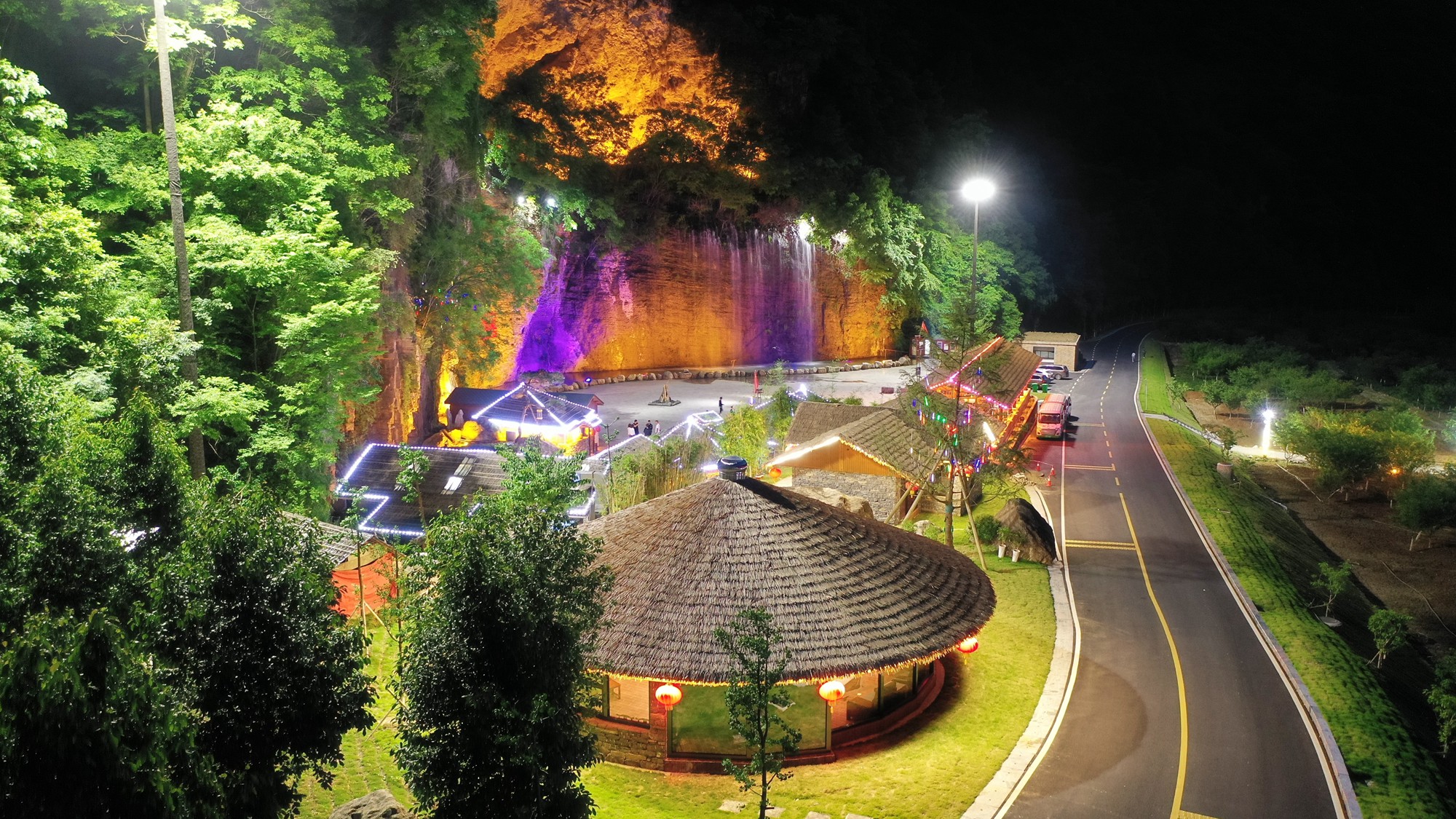 湖北宜昌朝天吼,除了惊险刺激的漂流,原来还有这么多玩法