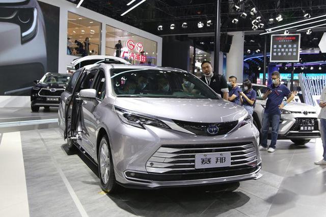 美式宽体大空间广汽丰田赛那sienna成都车展首发