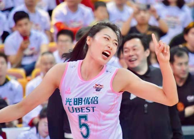 主力阵容藏6国手,强援加盟实力倍增|辽宁女排|刘晏含_新浪新闻