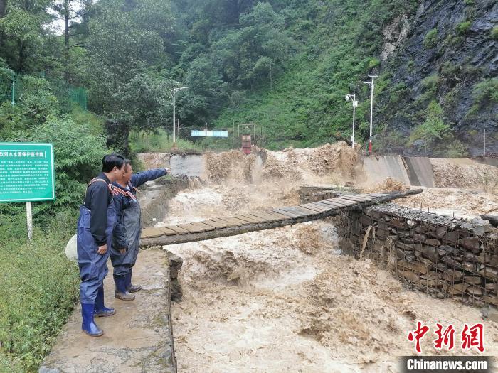 四川全力应对强降雨 达州启动三级防汛响应