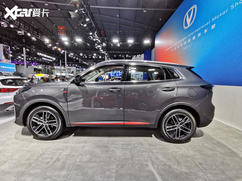 2021成都车展第二代长安cs55plus亮相