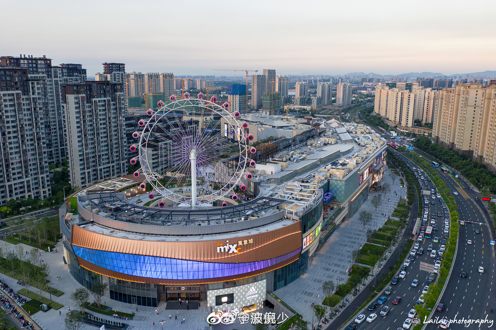 投稿: 川流万象 宁波新地标-万象城&摩天轮