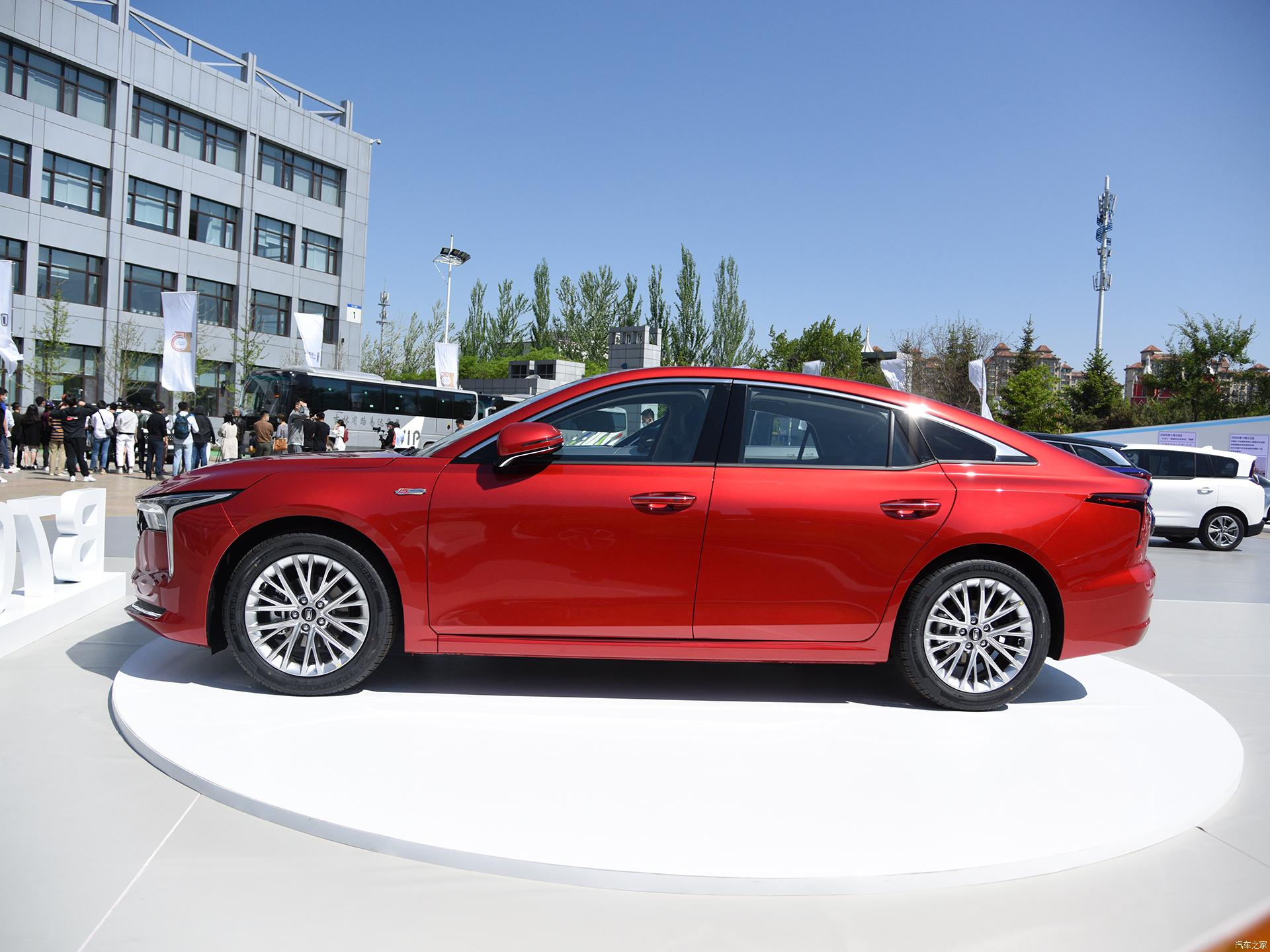 5款国产溜背造型的国产轿车最好看的要等到明年才能买到