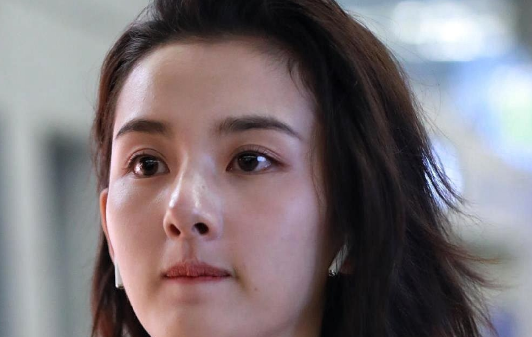 生图比精修图好看的明星杨紫可爱灵动baby皮肤细腻光滑